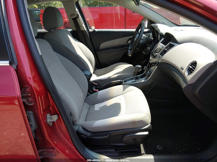 2011 CHEVROLET CRUZE auction photo 5