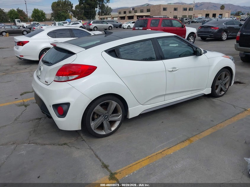 2015 HYUNDAI VELOSTER — zdjęcie 4