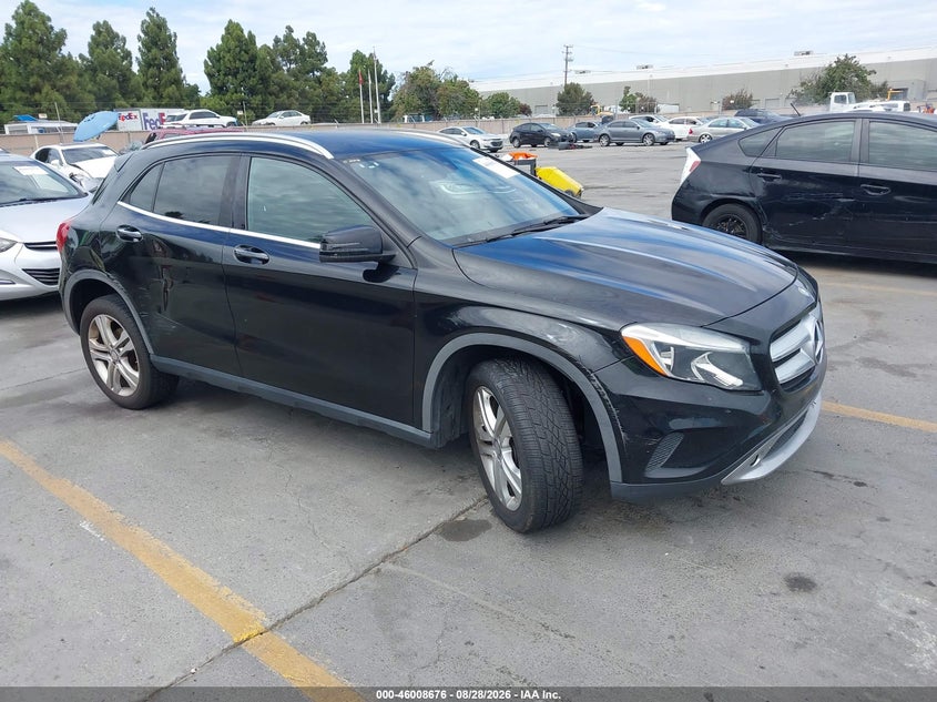 2016 MERCEDES-BENZ GLA 250 — zdjęcie z aukcji