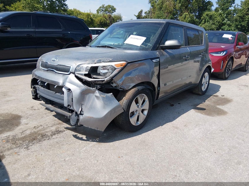 2016 Kia Soul, Left Front, IAAI, VIN KNDJN2A2XG7407729 — photo 2