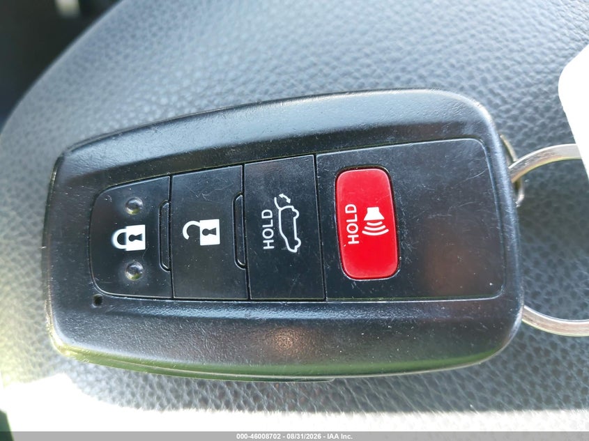 TOYOTA RAV4 HYBRID - zdjęcie 11