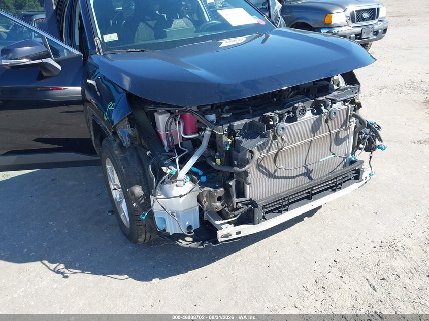 TOYOTA RAV4 HYBRID - zdjęcie 18