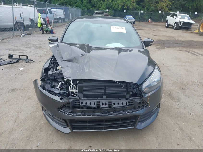 2016 FORD FOCUS ST · Фото 12