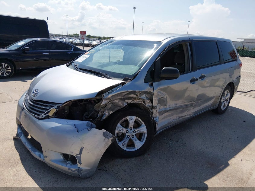 2014 Toyota Sienna, Left Side, IAAI, VIN 5TDZK3DC9WA463556 — photo 2