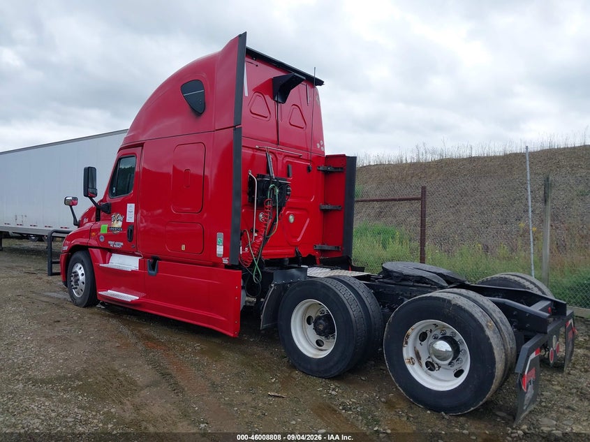 2018 FREIGHTLINER CASCADIA 125 auction photo 3