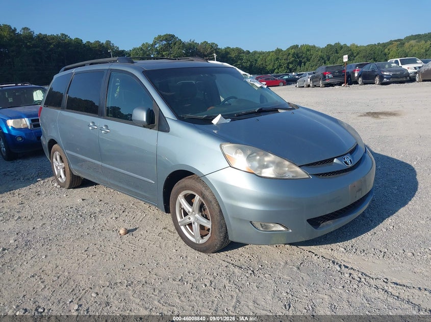 2007 TOYOTA SIENNA auction photo 1