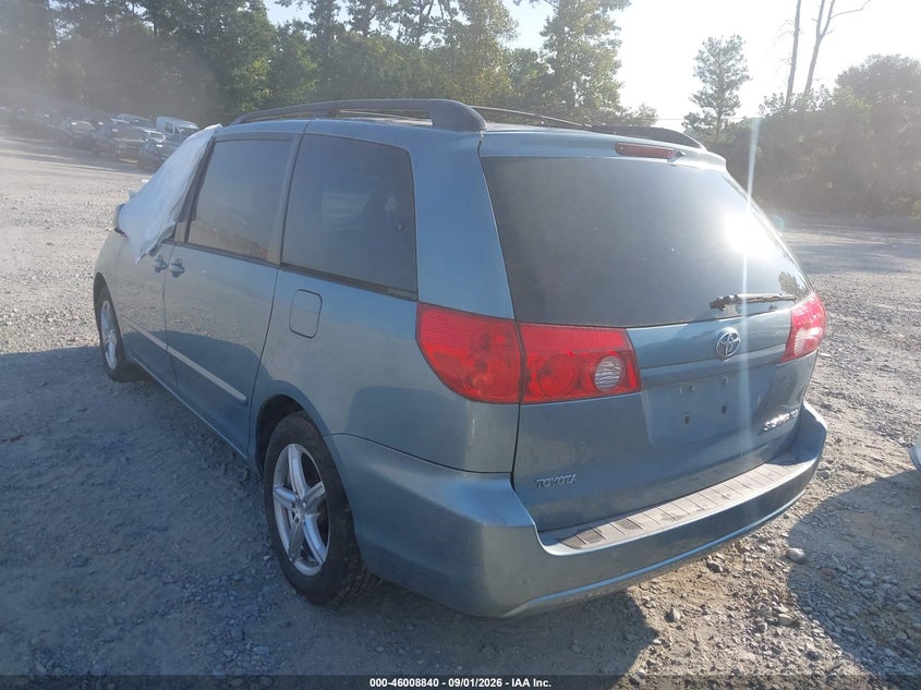 2007 TOYOTA SIENNA auction photo 3
