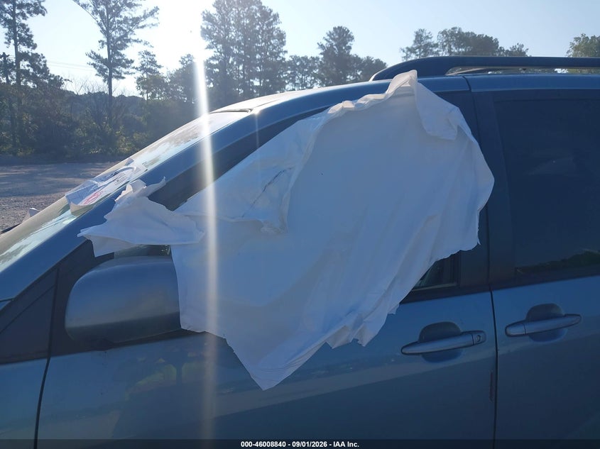 2007 TOYOTA SIENNA auction photo 6