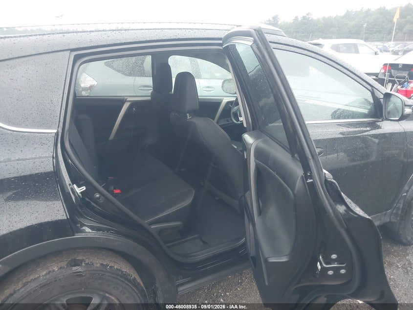 2015 TOYOTA RAV4 auction photo 8
