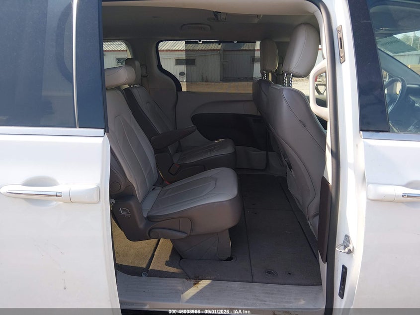 CHRYSLER PACIFICA - zdjęcie 8