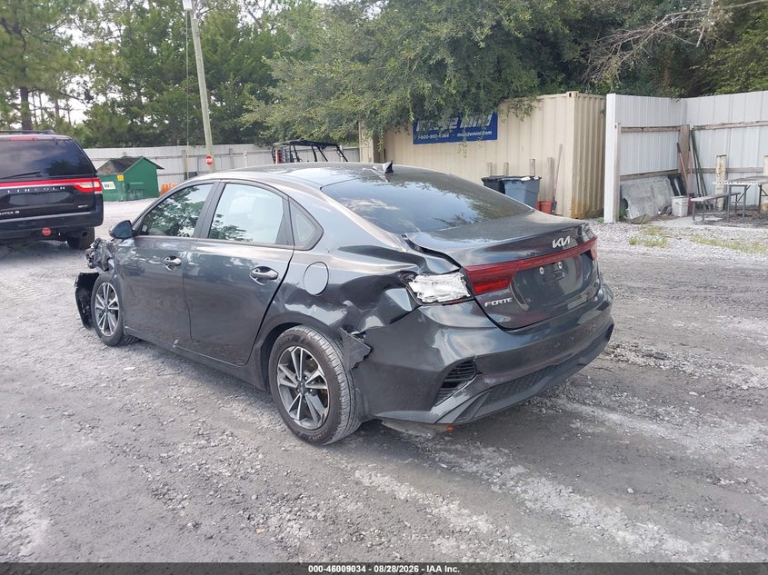 2023 KIA FORTE auction photo 3