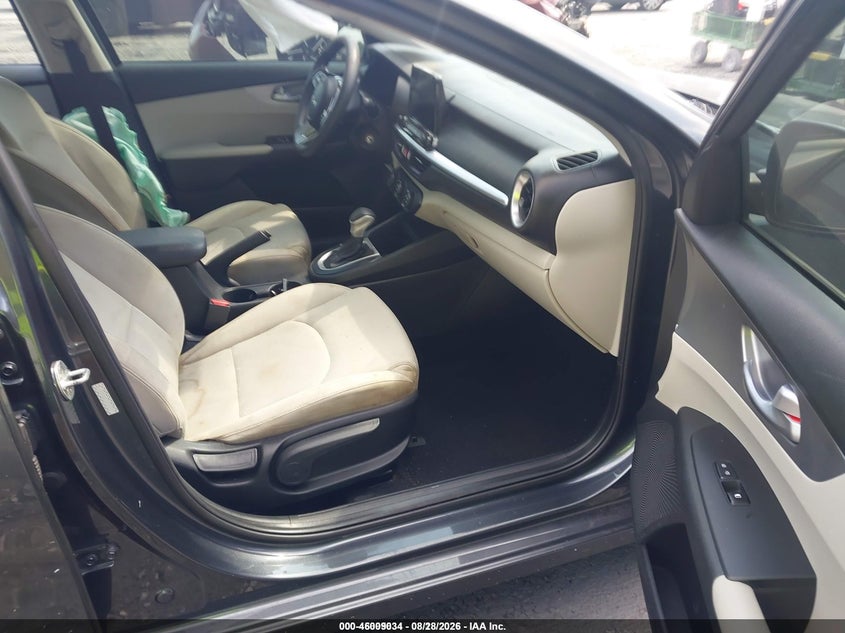 2023 KIA FORTE auction photo 5
