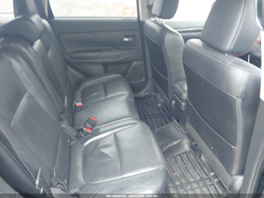 2016 MITSUBISHI OUTLANDER auction photo 8