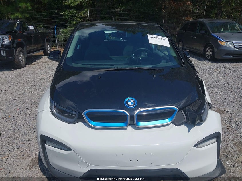 Фото 12 - BMW I3