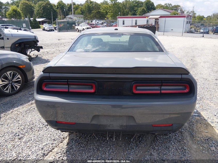 DODGE CHALLENGER - zdjęcie 16