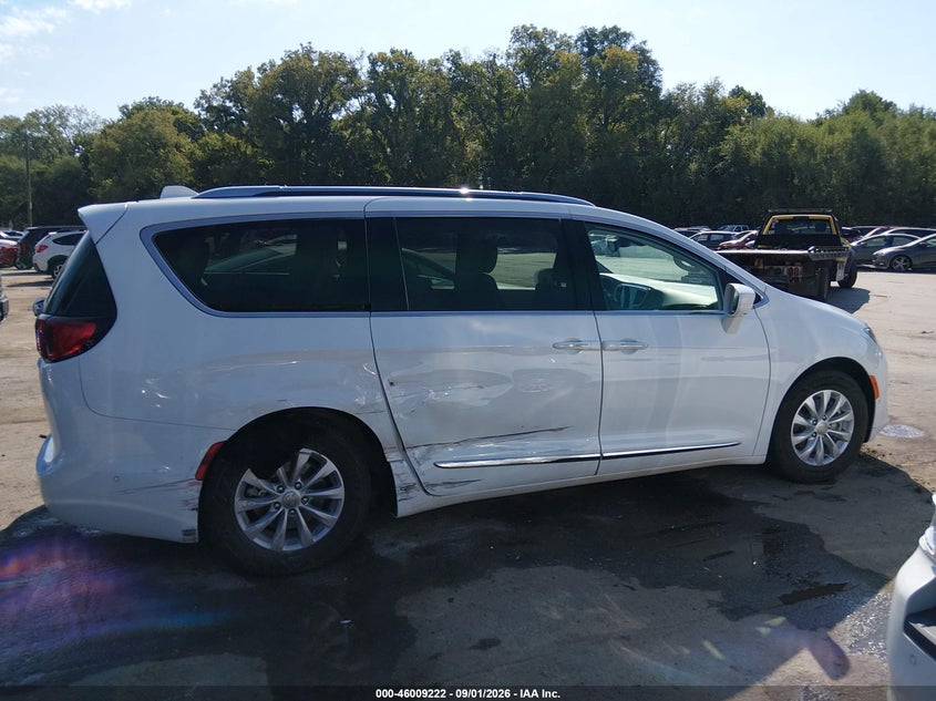 Фото 13 - CHRYSLER PACIFICA