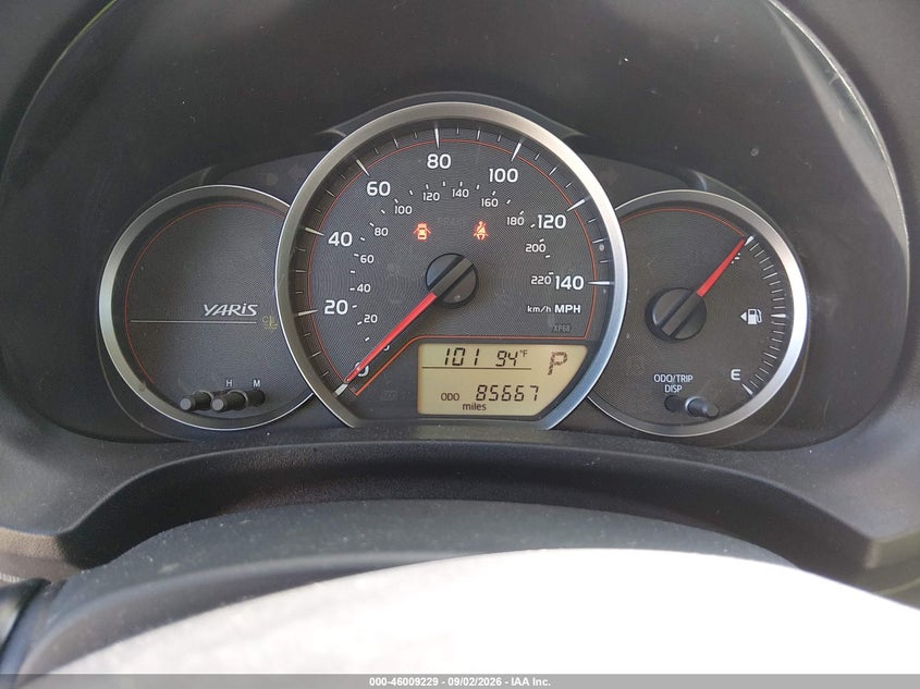 2013 TOYOTA YARIS auction photo 7