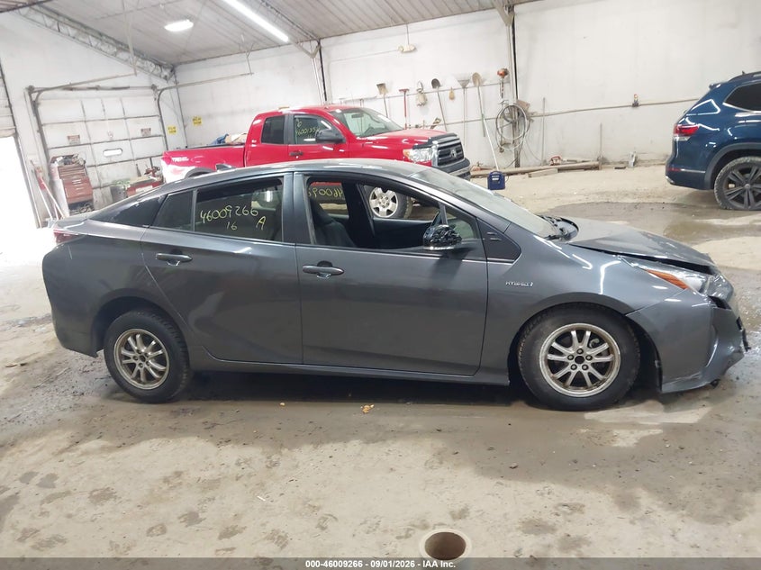 TOYOTA PRIUS - zdjęcie 13