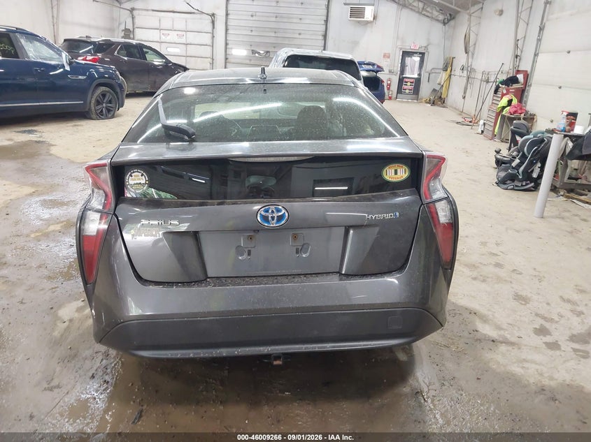 TOYOTA PRIUS - zdjęcie 16