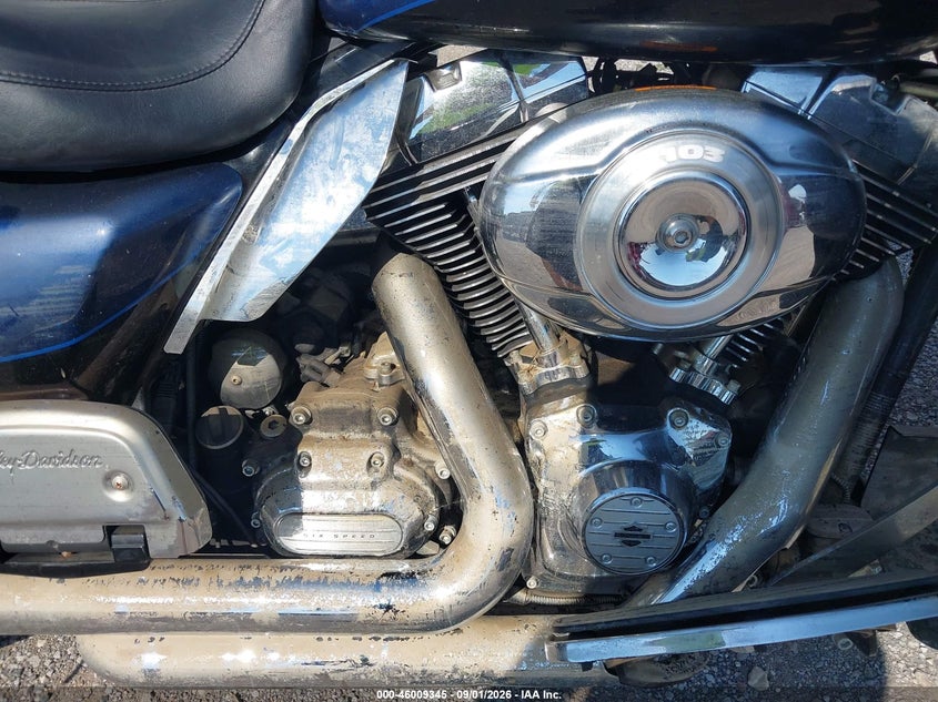 HARLEY-DAVIDSON FLHTK 2012