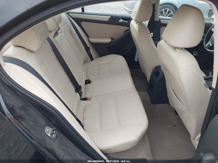 2012 VOLKSWAGEN JETTA auction photo 8