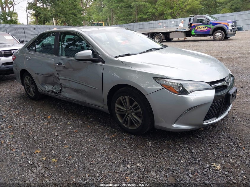 TOYOTA CAMRY - zdjęcie 1