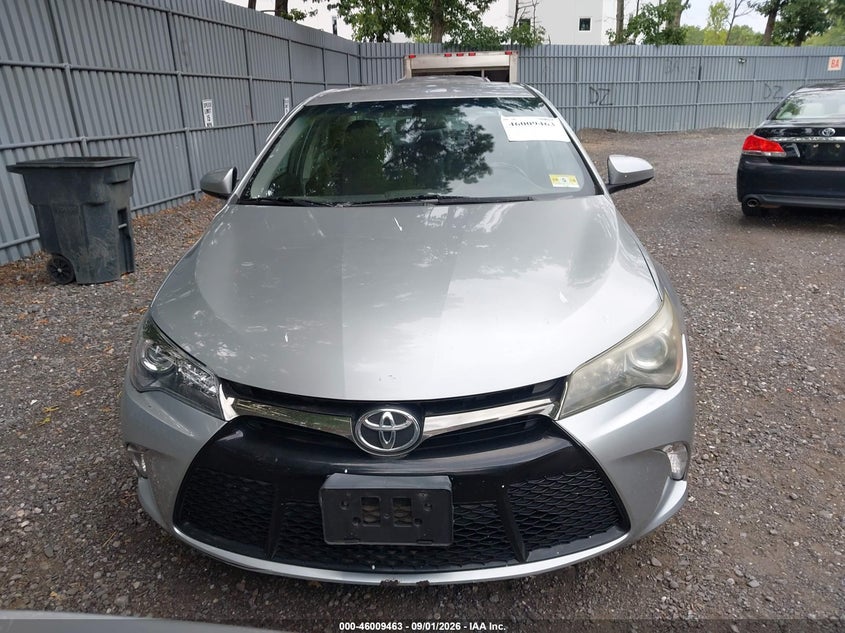 TOYOTA CAMRY - zdjęcie 12