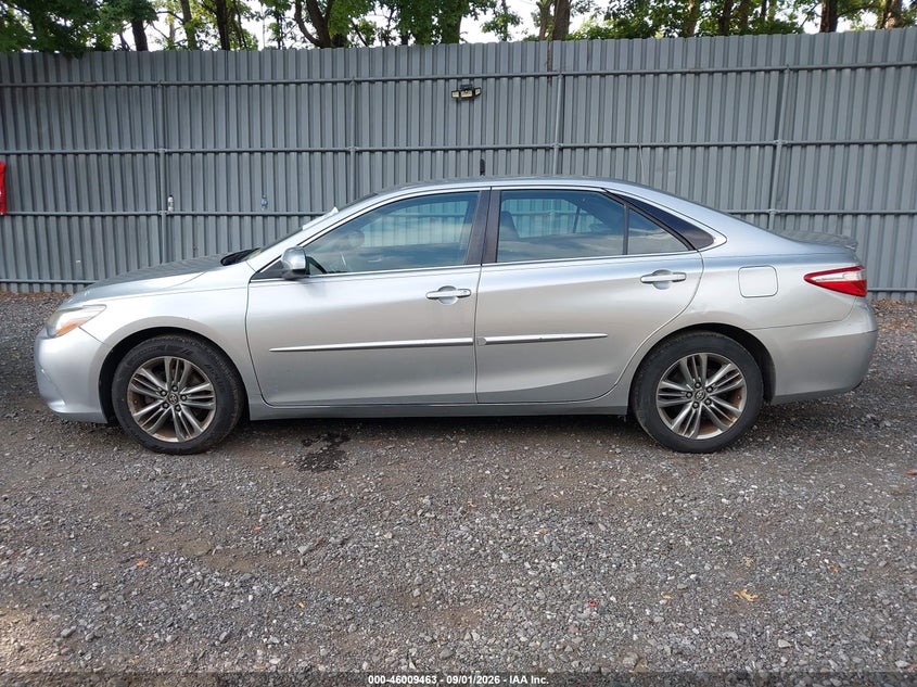 TOYOTA CAMRY - zdjęcie 14