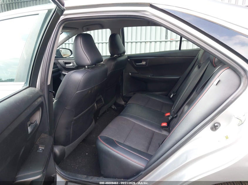 TOYOTA CAMRY - zdjęcie 8