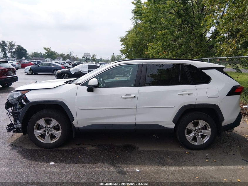 TOYOTA RAV4 - zdjęcie 14
