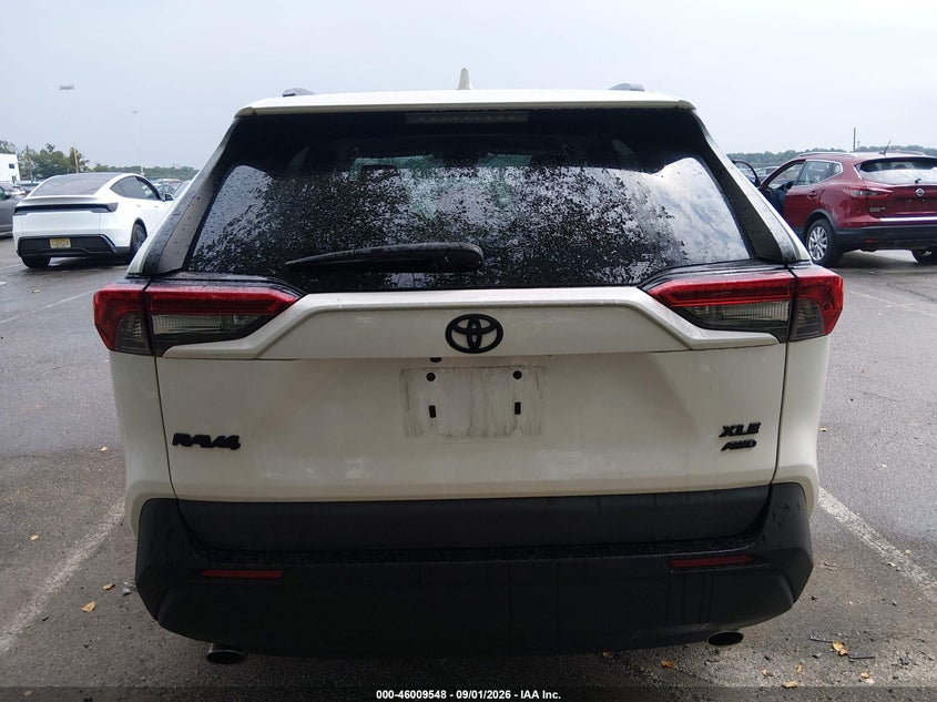 TOYOTA RAV4 - zdjęcie 16