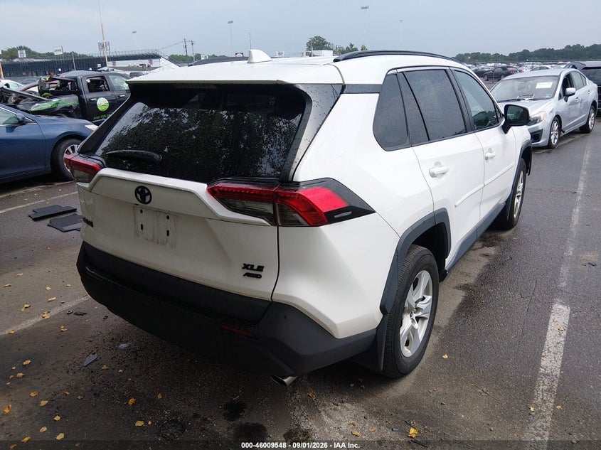 TOYOTA RAV4 - zdjęcie 4