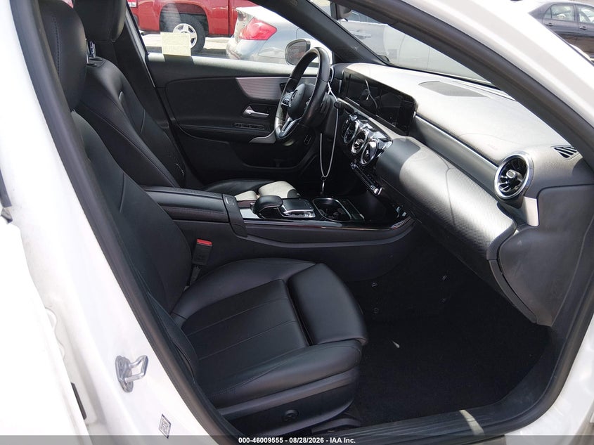 2019 MERCEDES-BENZ A 220 auction photo 5