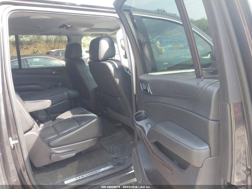 2017 CHEVROLET SUBURBAN auction photo 8