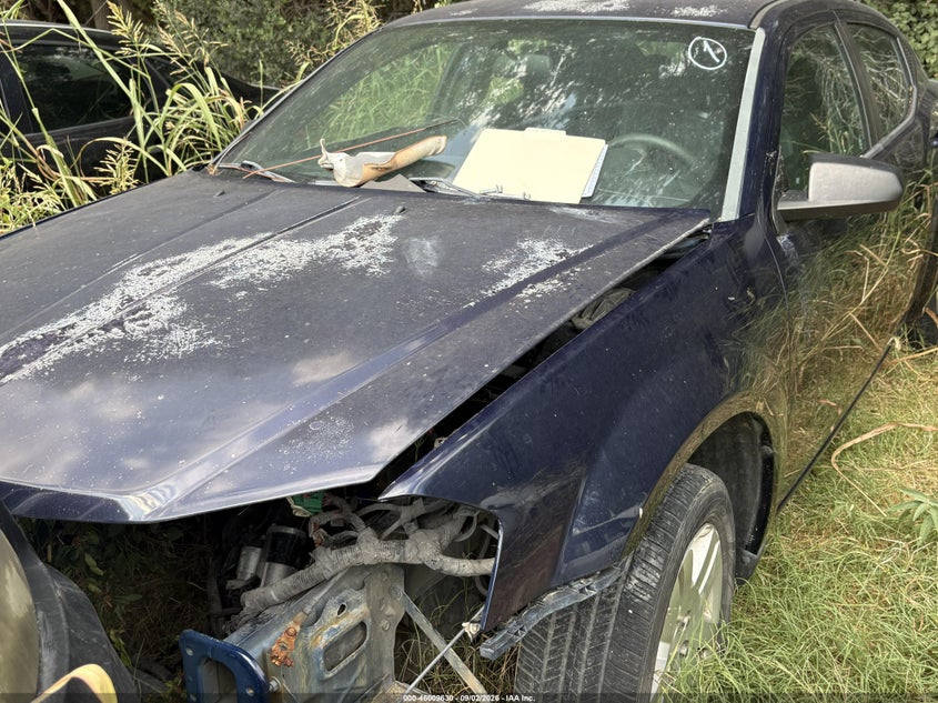 2014 DODGE AVENGER auction photo 2