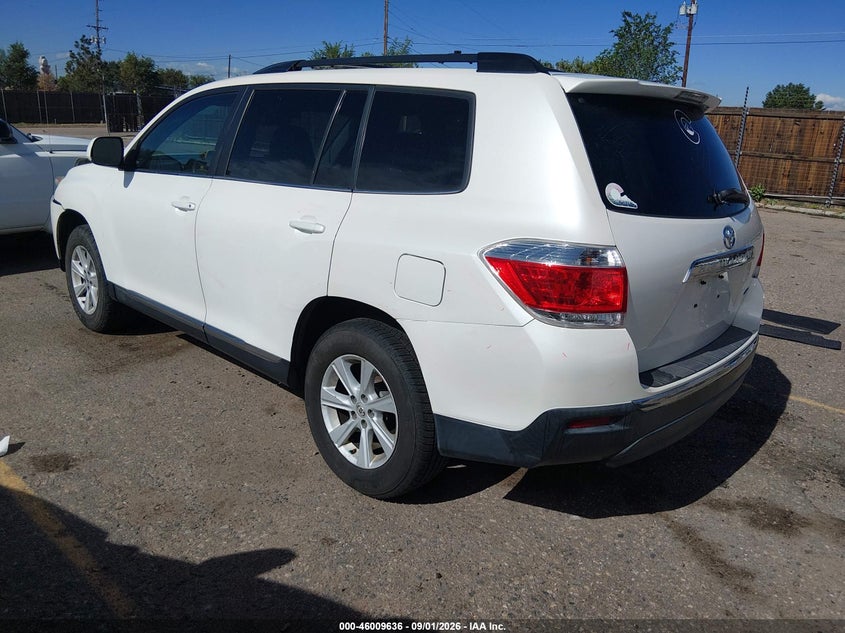 2013 TOYOTA HIGHLANDER SE V6 · Photo 3