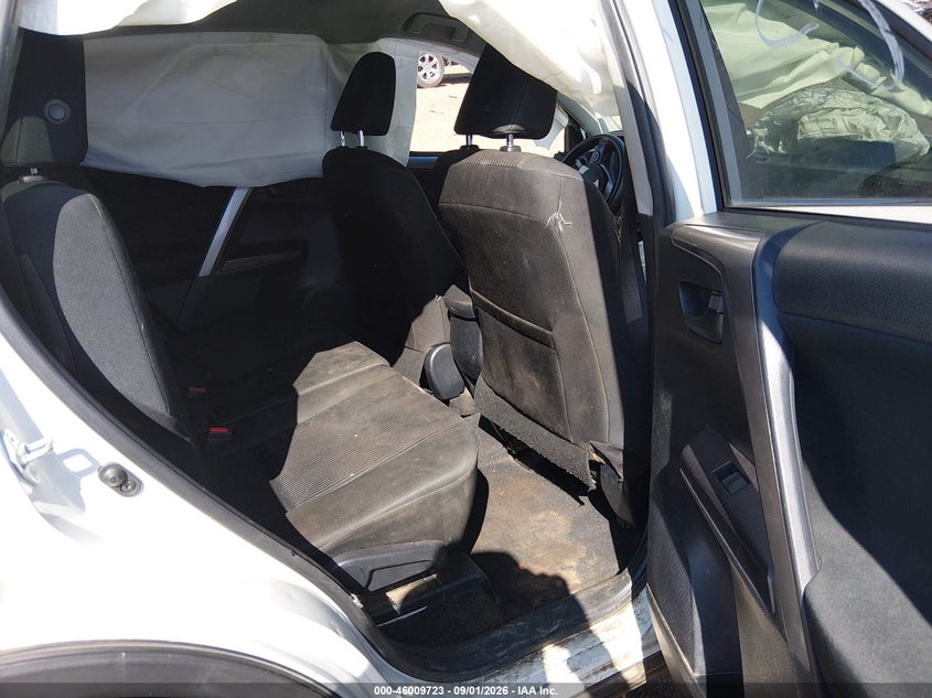 TOYOTA RAV4 - zdjęcie 8