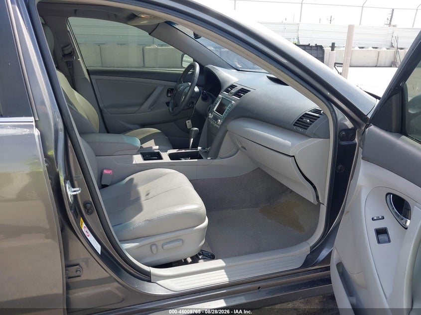 2009 TOYOTA CAMRY HYBRID auction photo 5