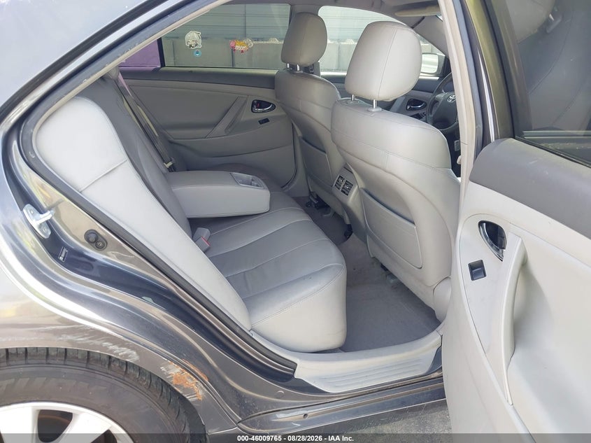 2009 TOYOTA CAMRY HYBRID auction photo 8