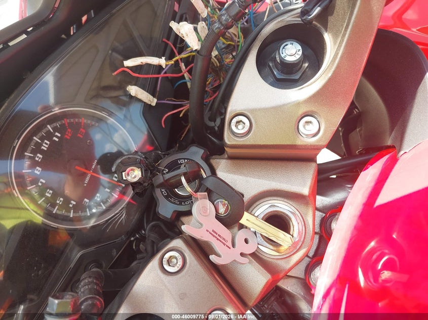 HONDA VFR800 2015