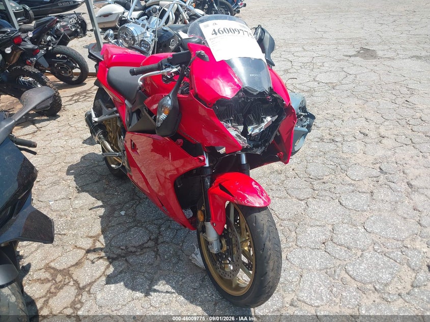 2015 Honda Vfr800 F, Front, IAAI, VIN JH2RC7954FK100371