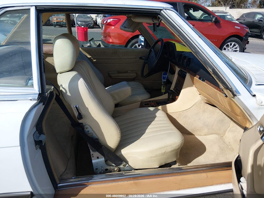 1987 MERCEDES-BENZ 560 auction photo 5