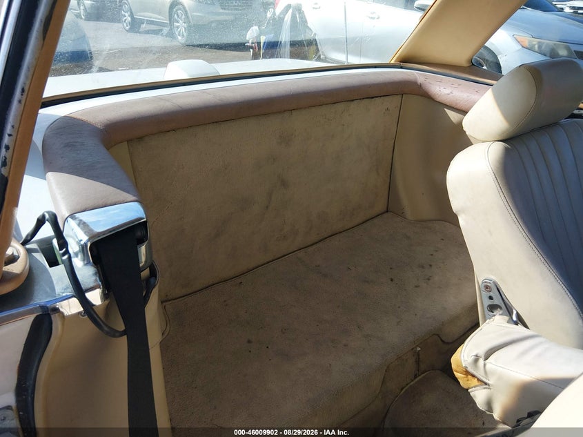 1987 MERCEDES-BENZ 560 auction photo 8