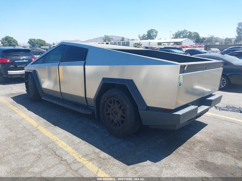 Vin: 7g2cehedxra018121, lot: 46509289, tesla cybertruck all-wheel drive 20243
