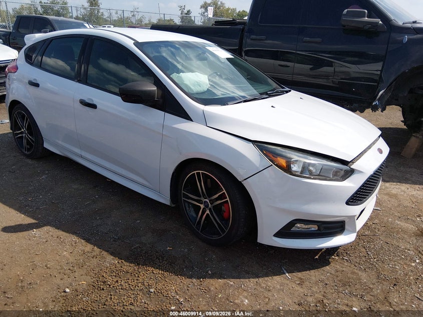 Vin: 1fadp3l90gl292840, lot: 46509290, ford focus st 2016 img_1