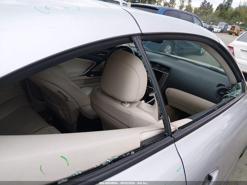 2010 LEXUS IS 350C auction photo 6