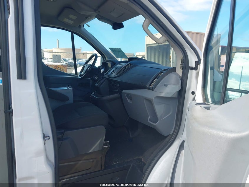 2017 FORD TRANSIT-250 auction photo 5