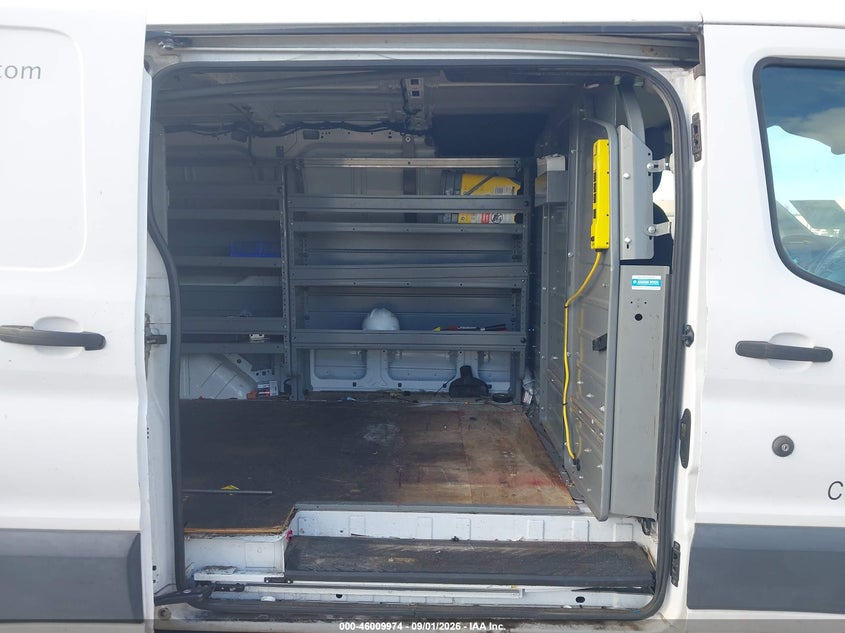 2017 FORD TRANSIT-250 auction photo 8