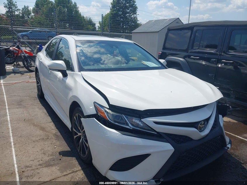 2018 TOYOTA CAMRY SE