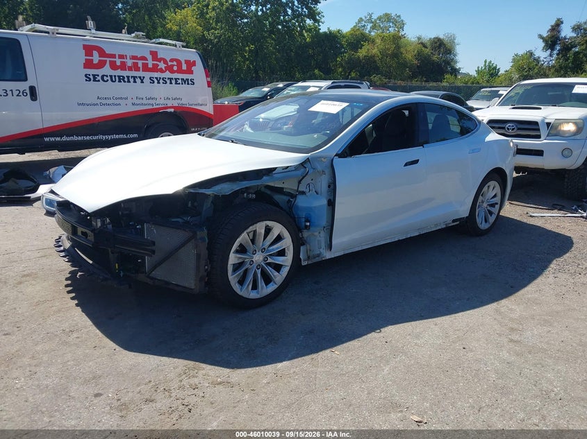 Vin: 5yjsa1e15hf210488, lot: 46509414, tesla model s 60/75 20172
